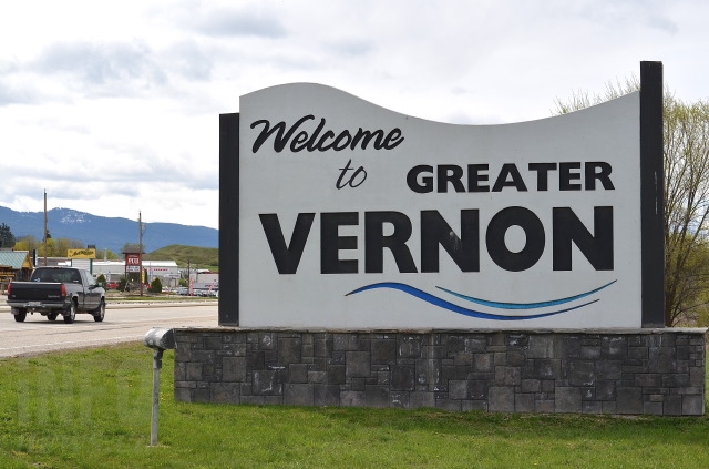 NEW VERNON WELCOME SIGNS: 'We've Been Waiting For You' | INFOnews ...