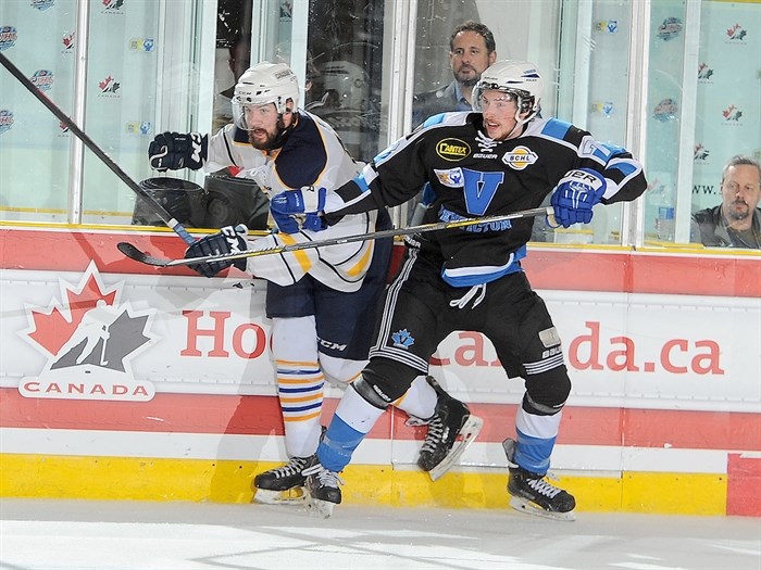 Tyson Jost will return to the Penticton Vees for the 2015-2016 season.