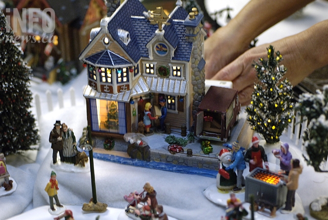 Lemax Christmas Villages Canada  Shop Canadian Villages – Tagged