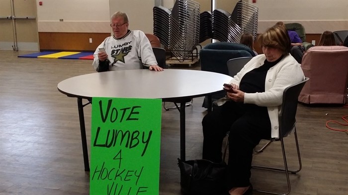 Vernon-Monashee MLA Eric Foster puts in some time voting for Lumby in the Hockeyville contest, 