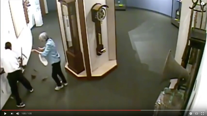 TRENDING NOW: You can look, but don't touch | iNFOnews | Thompson