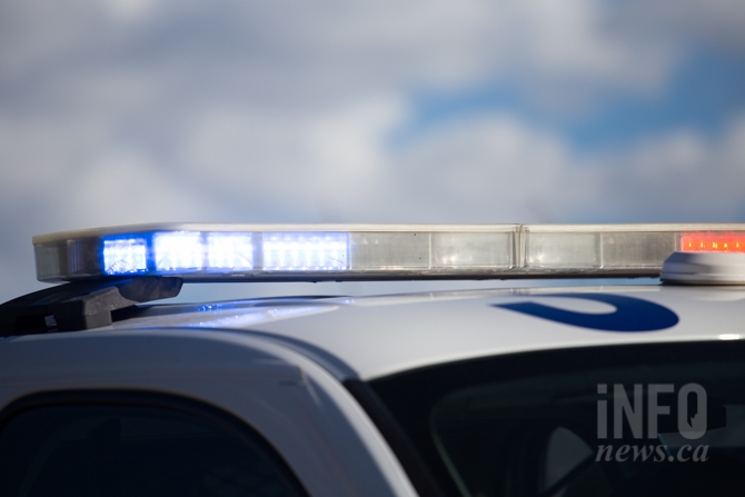 Suspect in custody after man chases, assault strangers in downtown Kelowna | iNFOnews - Vimarsana News