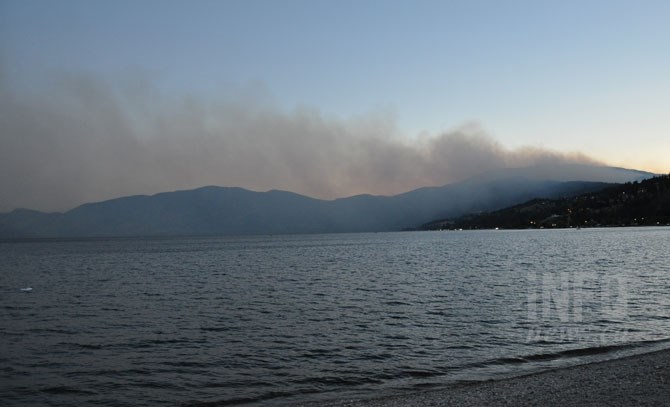 Strong winds Sept. 2 pushed the fire to 40 hectares before nightfall. 