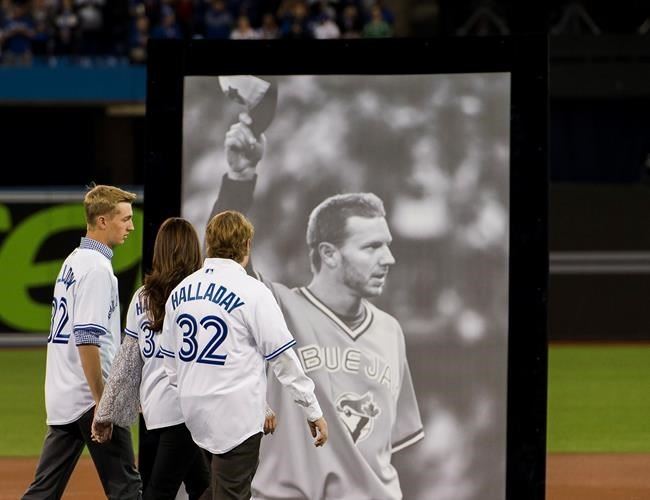 Roy Halladay Will Have Jersey Retired by Phillies