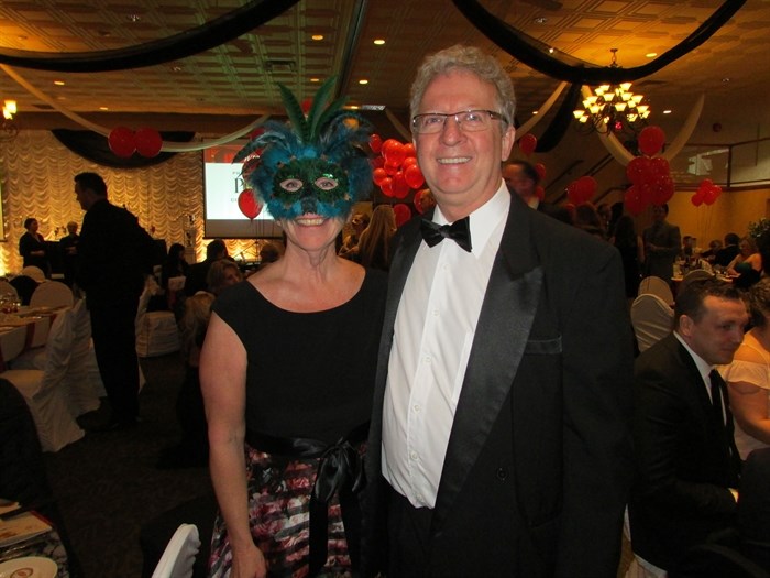 Mel Arnold, MP- North Okanagan –Shuswap, and his wife Linda enjoy the JCI Gala and Charity Auction. April 21 at the Vernon Lodge.