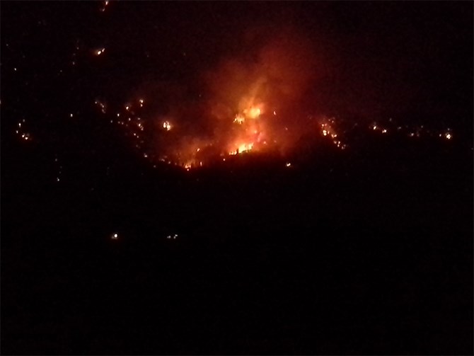 The Snowy Mountain fire was highly visible to Keremeos residents last night.