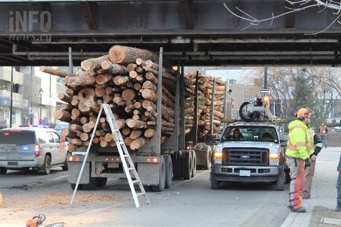 Kamloops bylaw and Commericial Vehicle and Safety Enforcement personnel attended to area of Lansdowne and 1 Avenue after a logging struck got stuck under an overpass on Monday, Jan. 28, 2019.