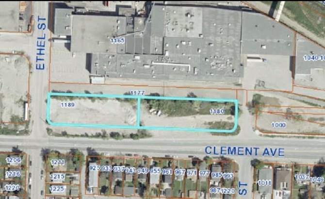 This map shows the location of a proposed car wash and gas station in Kelowna.