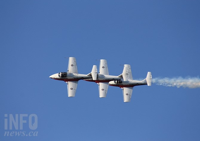 The Canadian Forces Snowbirds over Penticton.