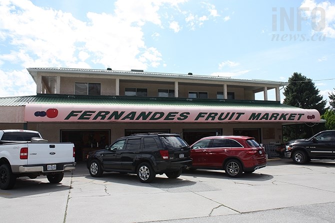 Fernandes Fruit Stand in Osoyoos today. The fruit stand became famous in the mid-1980s for its "Fernandes Banana Jungle," a large greenhouse where around 100 banana trees were cultivated.