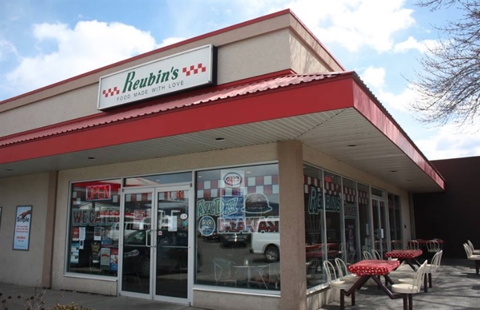 Reubin's Diner in Kamloops closes doors; new owners work on restaurant ...