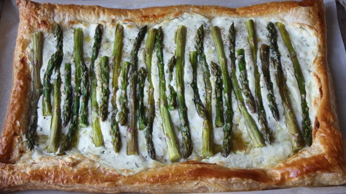 Asparagus tarts are so easy but present like a pro. 