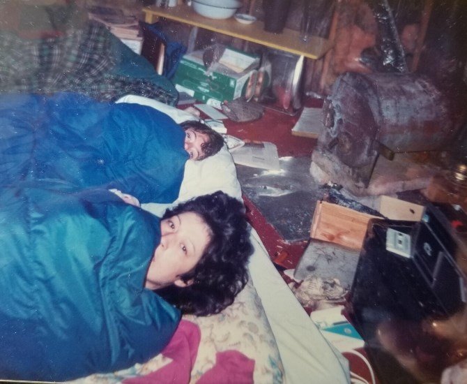 The volunteers staying overnight in one of the cabins at Stocks Meadow, 1986.