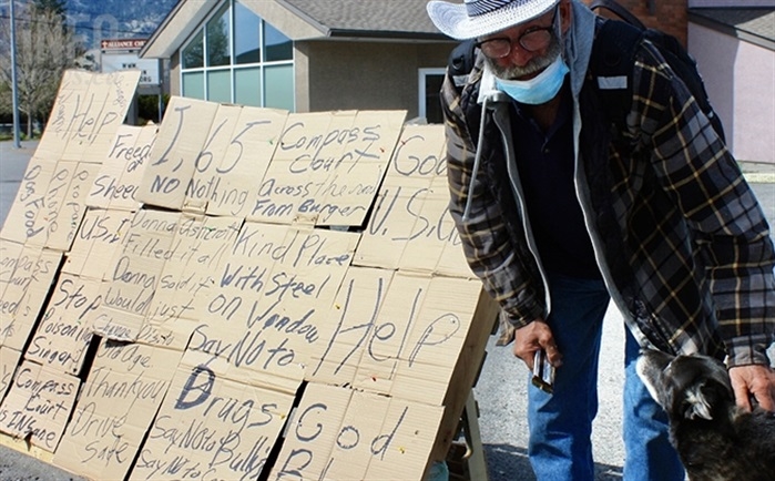 Penticton charity puts homeless man and his dog on the road | iNFOnews | Thompson-Okanagan's News Source - Vimarsana News