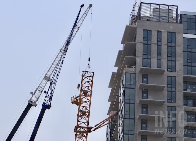 Donations for families of workers killed in Kelowna crane collapse climb to almost $200K | iNFOnews - Vimarsana News