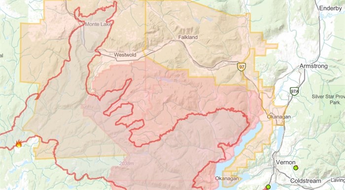 The White Rock Lake's fire perimeter (outlined in red).