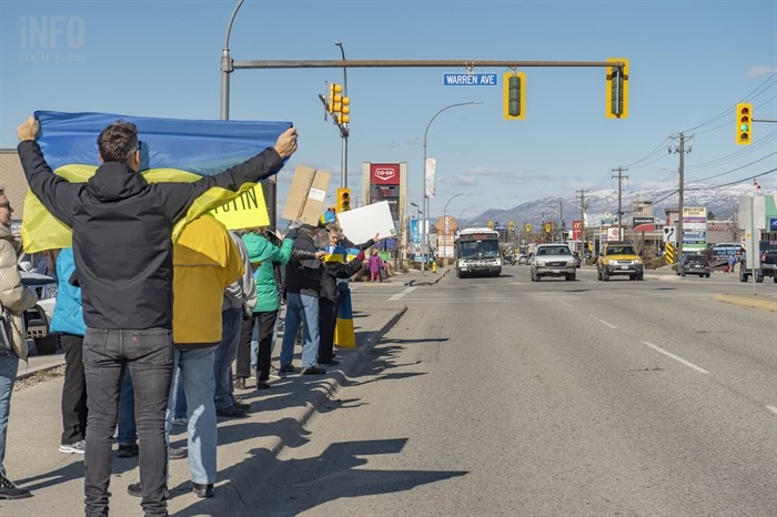 Drivers in Penticton may have noticed the pro-Ukraine demonstration near Cherry Lane this afternoon. 