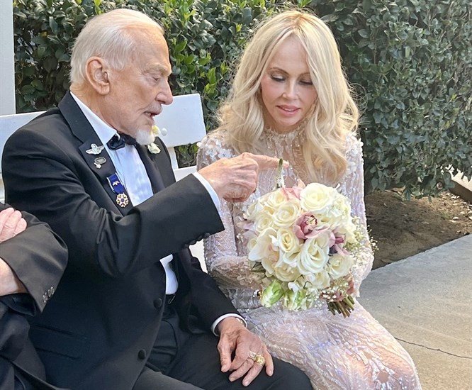 Astronaut Buzz Aldrin marries longtime love on 93rd birthday | iNFOnews