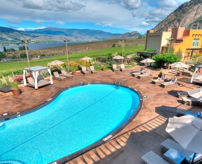 Spirit Ridge Resort pool