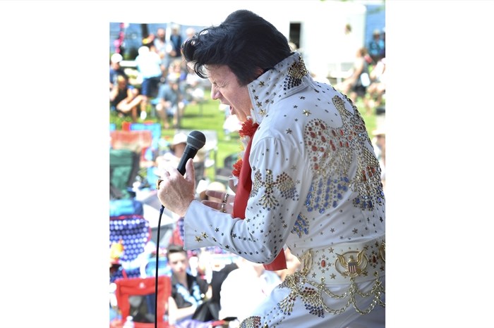 Professional Paul Ellis of Abbotsford belts out his version of the Elvis hit American Trilogy in the Saturday outside show.