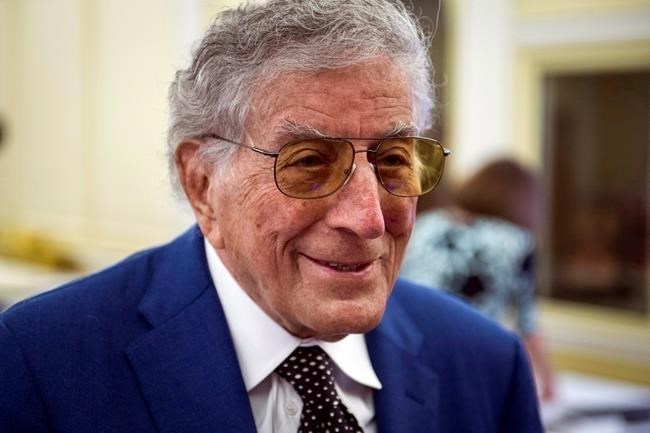 Singer Tony Bennett toured the Library of Congress in Washington, on Nov. 15, 2017.