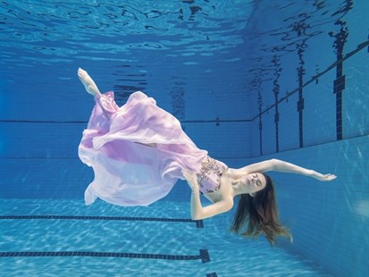 Kamloops synchronized swimmer Hailey MacPhee in an underwater photo shoot with photographer Bonnie Pryce. 