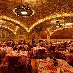 The main dining room of Grand Central Oyster Bar Restaurant.