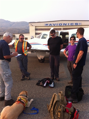 kamloops search hiker missing team aids sar comox prepare rescue valley members leave help morning wednesday