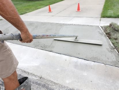 Laying a concrete driveway