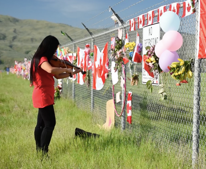 In Video Respect Compels Kamloops Violinist To Play At Snowbirds 