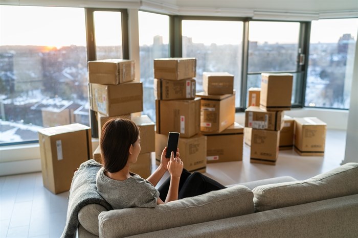 Planning to move? Start with decluttering to save packing time and moving costs. Find out the many benefits to decluttering |Okanagan Packing & Moving can help